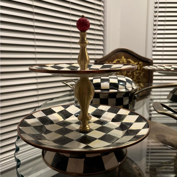 Mackenzie child’s - Picture 8 of 14